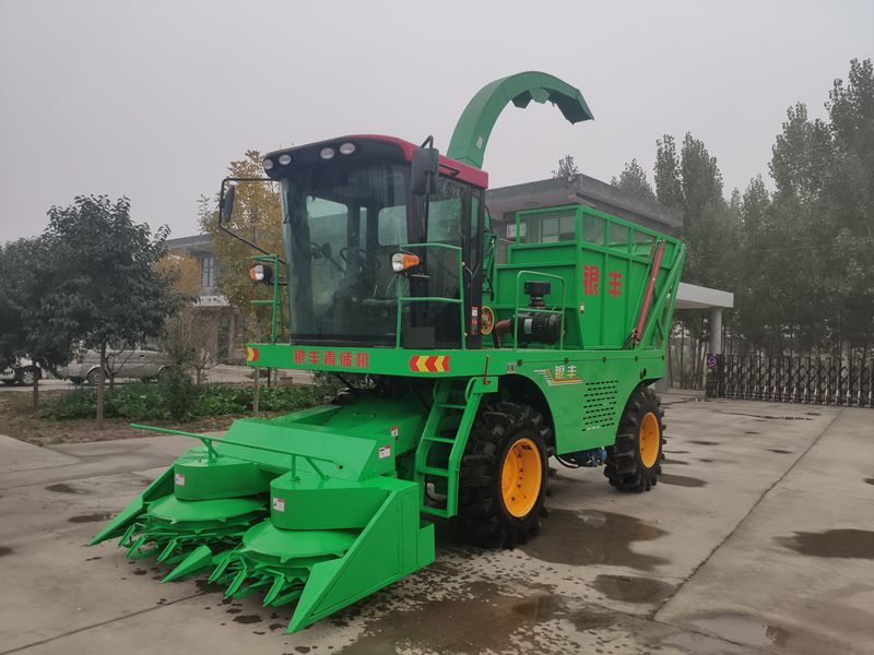 青儲機和秸稈壓塊機有什么區(qū)別？